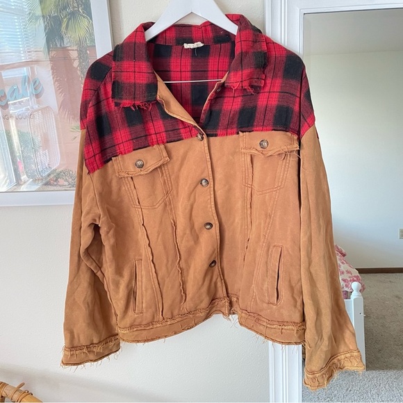 POL Boutique Distressed Buffalo Plaid Flannel Mixed Shacket Jacket - Picture 5 of 8